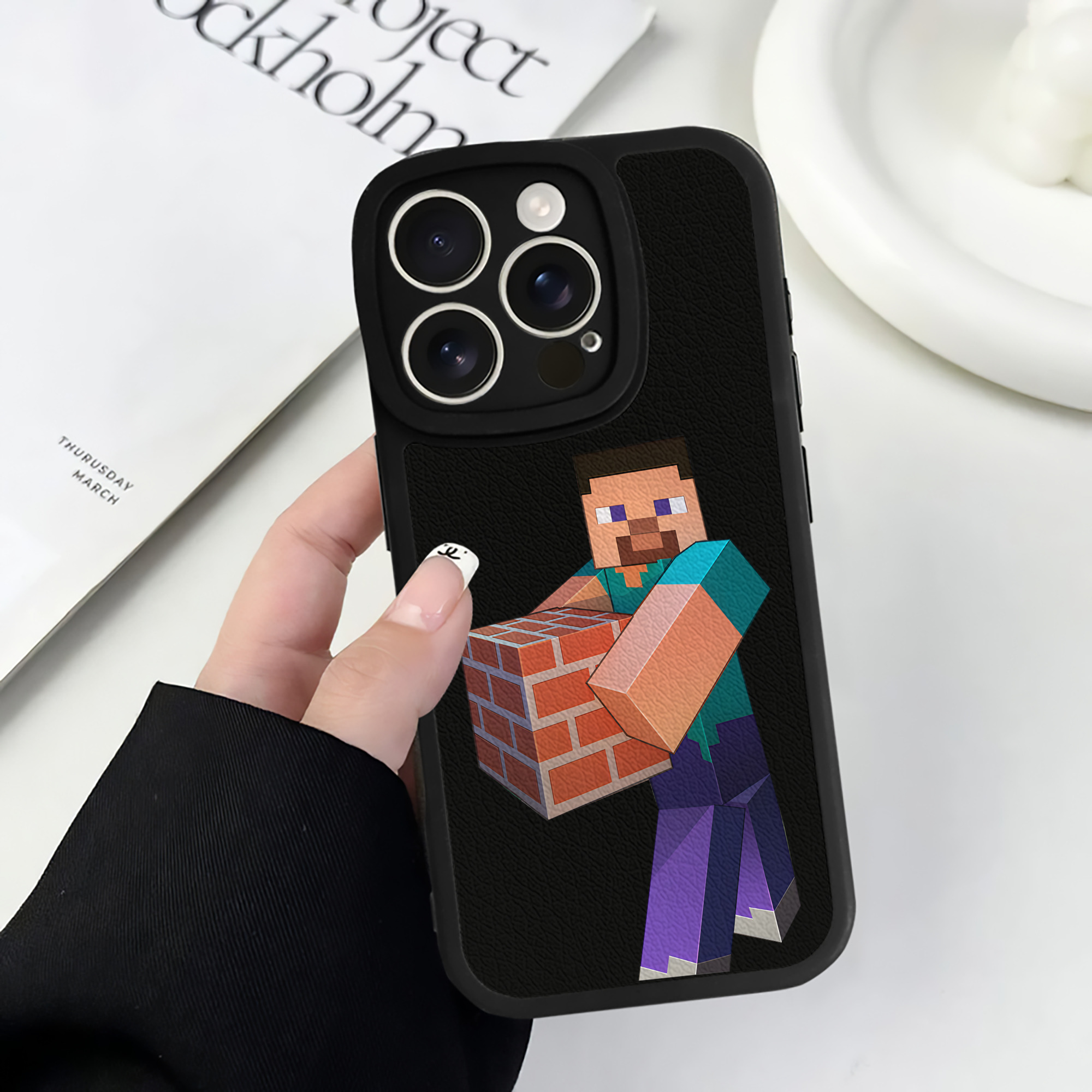 （画像用） マインクラフト ブロックの世界 Minecraft MC Block world 【iPhone 16シリーズ対応】シリコンスマホケース（レザー調） 材質：シリコン